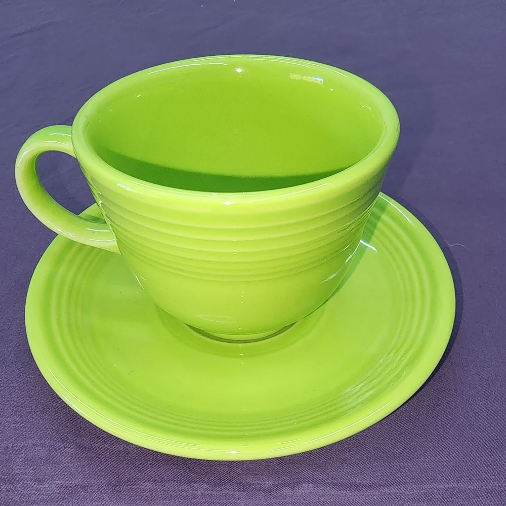 Fiesta. Chartreuse. Cup and Saucer set - Picture 2 of 5